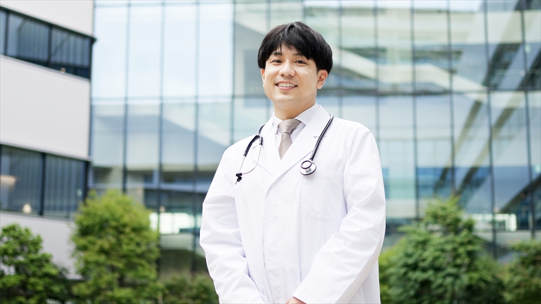 介護・医療業界のLINE活用例を紹介!LINEが必要な理由や活用時の注意点と対策も解説します!