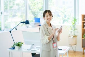 LINE法人用アカウント徹底解説|作成方法・料金・活用事例まで紹介!