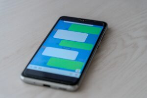 LINEで申し込みフォームを作る方法!申し込み受付にLINEを活用するメリットや注意点を解説